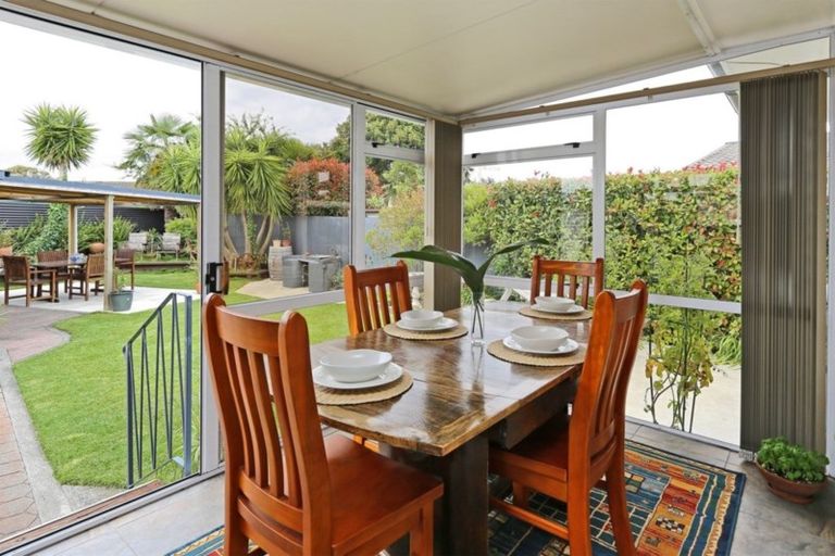 Photo of property in 30 Skerrett Crescent, Tamatea, Napier, 4112
