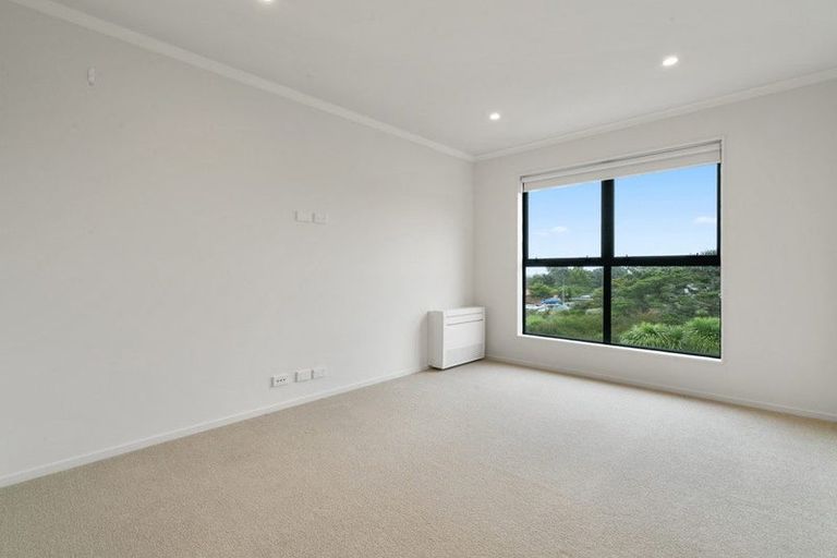 Photo of property in 12 Matairangi Avenue, Totara Heights, Auckland, 2105