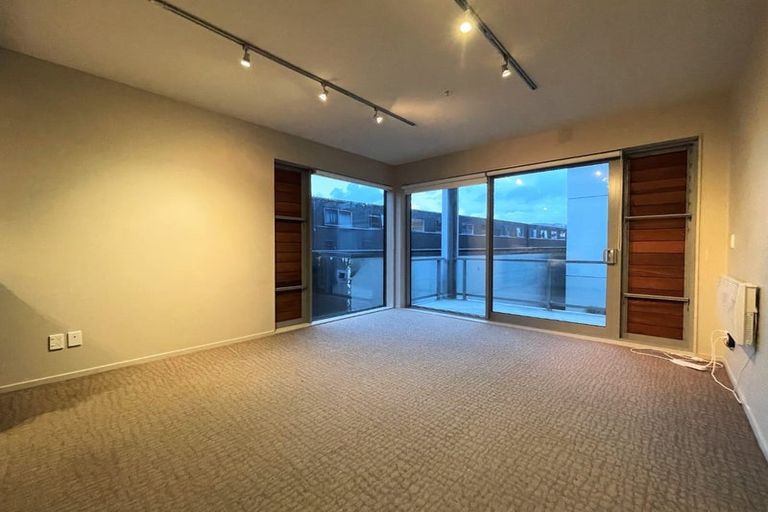 Photo of property in Revolucion Apartments, 106/28w Torrens Terrace, Mount Cook, Wellington, 6011