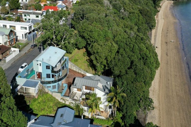 Photo of property in 96 Harbour View Road, Point Chevalier, Auckland, 1022