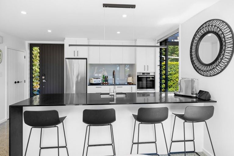 Photo of property in 5 Citrus Place, Mangawhai, 0505