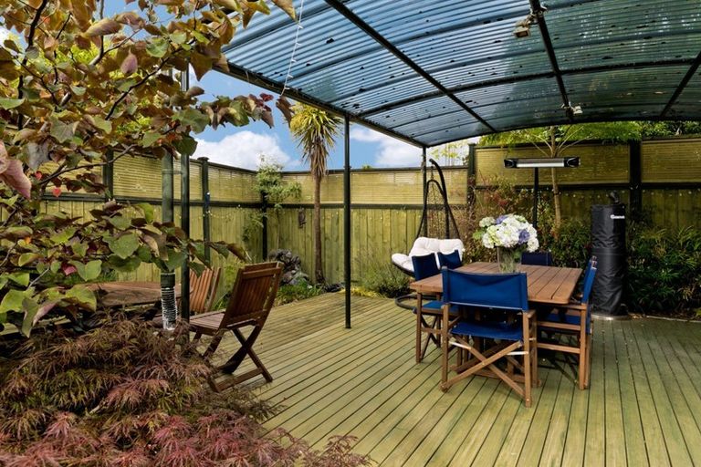 Photo of property in 2/66 Lynden Avenue, Hillcrest, Auckland, 0627