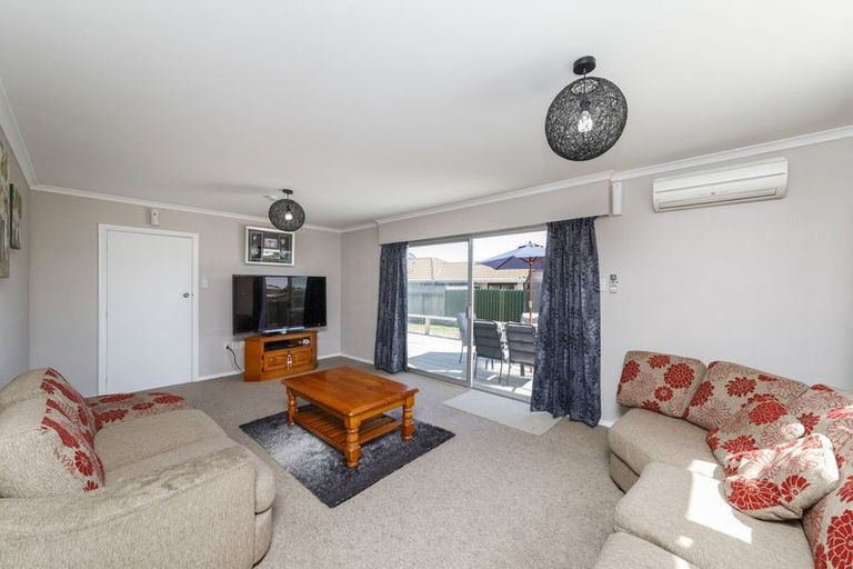 Photo of property in 6 Karamea Crescent, Kelvin Grove, Palmerston North, 4414