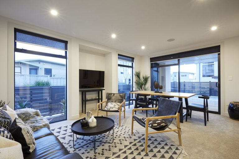 Photo of property in 1015 Papamoa Beach Road, Papamoa Beach, Papamoa, 3118