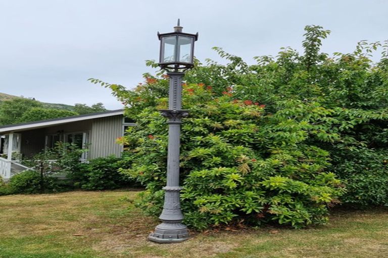 Photo of property in 3 Mckibbin Place, Arrowtown, 9302