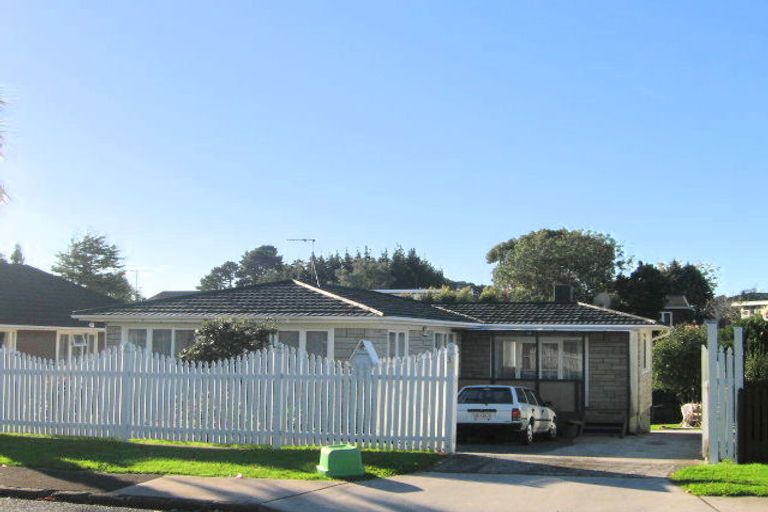 Photo of property in 30 Mclean Avenue, Papatoetoe, Auckland, 2025