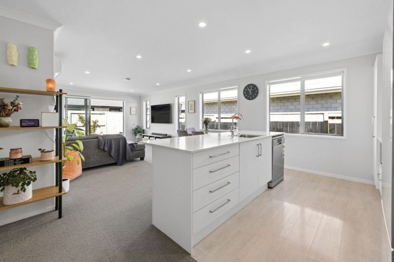 Photo of property in 29 Hills View Drive, Papamoa, 3118