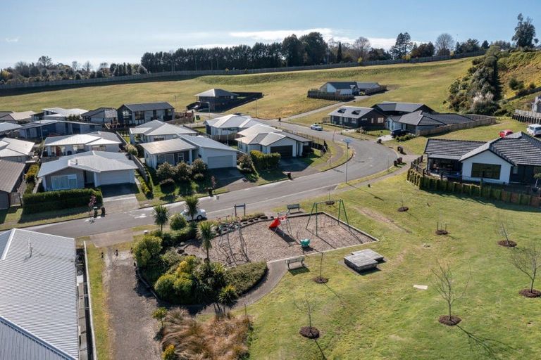 Photo of property in 75 Whakaturou Crescent, Pyes Pa, Tauranga, 3112