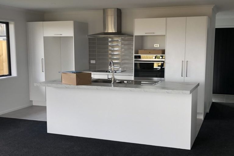 Photo of property in 3 Tawhiti Road, Pukekohe, 2120