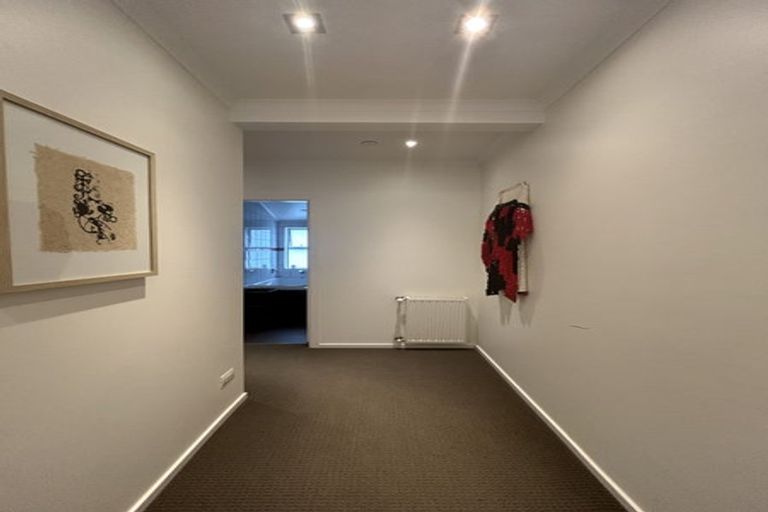 Photo of property in 12 Glenmore Street, Thorndon, Wellington, 6011