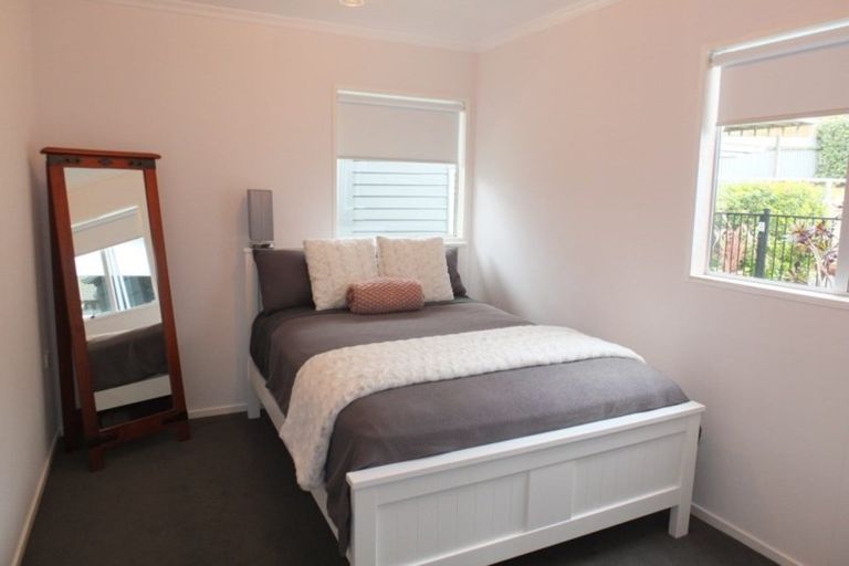 Photo of property in 18 Chrystall Street, Foxton Beach, Foxton, 4815