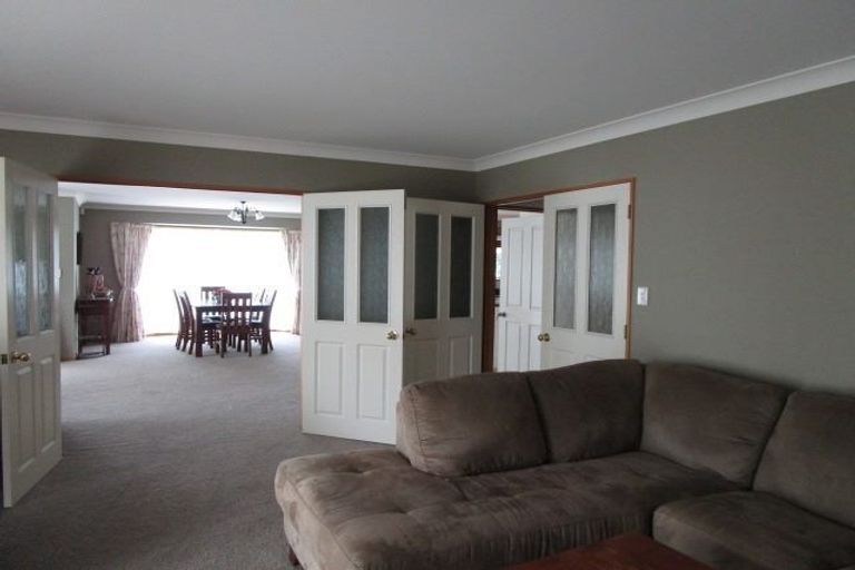 Photo of property in 10 Faith Place, West Melton, Christchurch, 7675