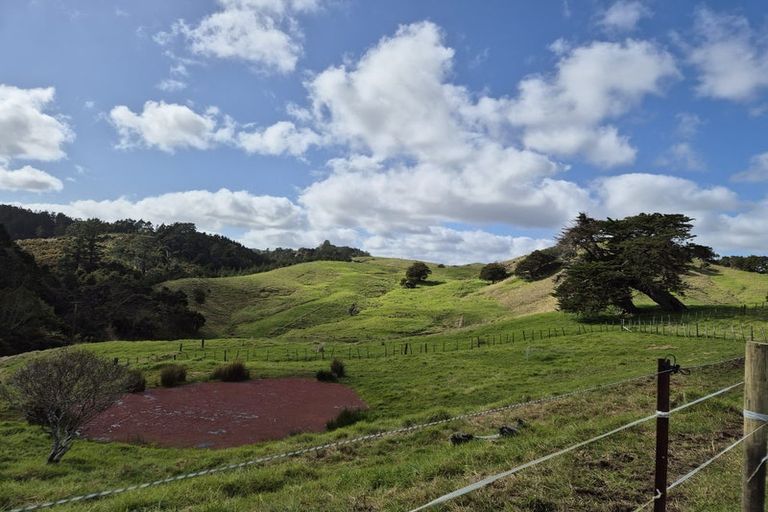 Photo of property in 4435 Kaipara Coast Highway, Tauhoa, Wellsford, 0973