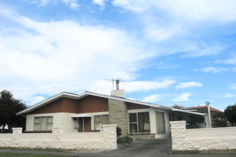 Photo of property in 166 Vigor Brown Street, Napier South, Napier, 4110