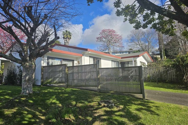 Photo of property in 2 Sunvale Place, Gate Pa, Tauranga, 3112