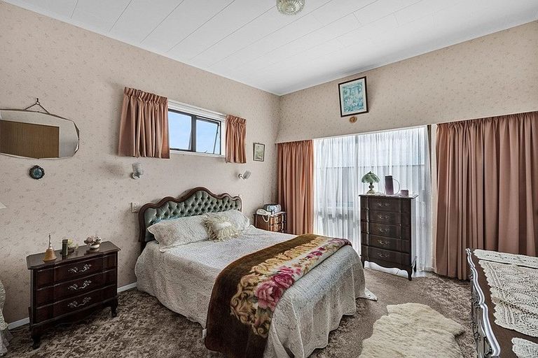 Photo of property in 10 Green Lane, Hawera, 4610