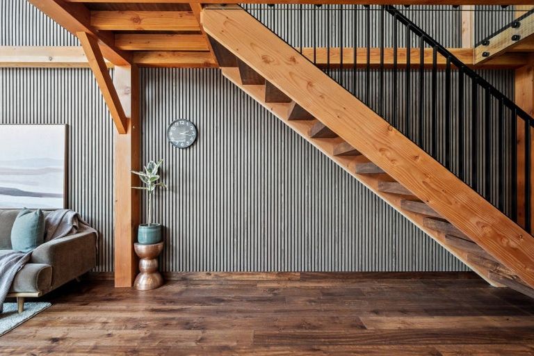 Photo of property in 10 Rushland Road, Jacks Point, 9371