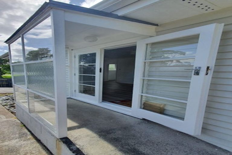 Photo of property in 624 Pakuranga Road, Howick, Auckland, 2010
