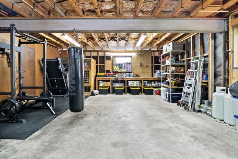 Photo of property in 75 Glenross Street, Glenross, Dunedin, 9011