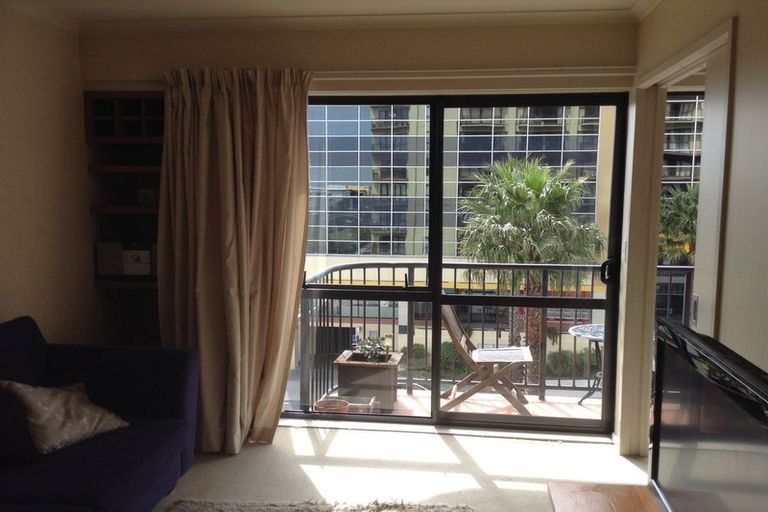 Photo of property in The Rennaissance, 5j/18 Ronwood Avenue, Manukau, Auckland, 2104