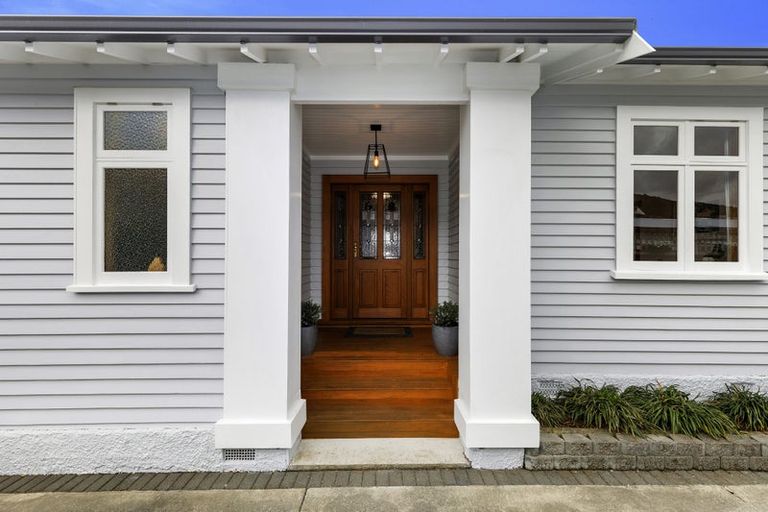 Photo of property in 17 Burnside Street, Waterloo, Lower Hutt, 5011
