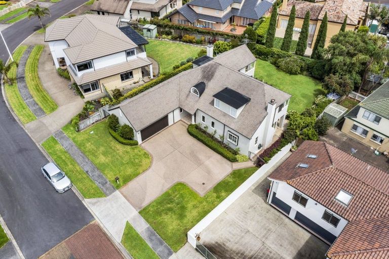 Photo of property in 10 Quedley Court, Eastern Beach, Auckland, 2012