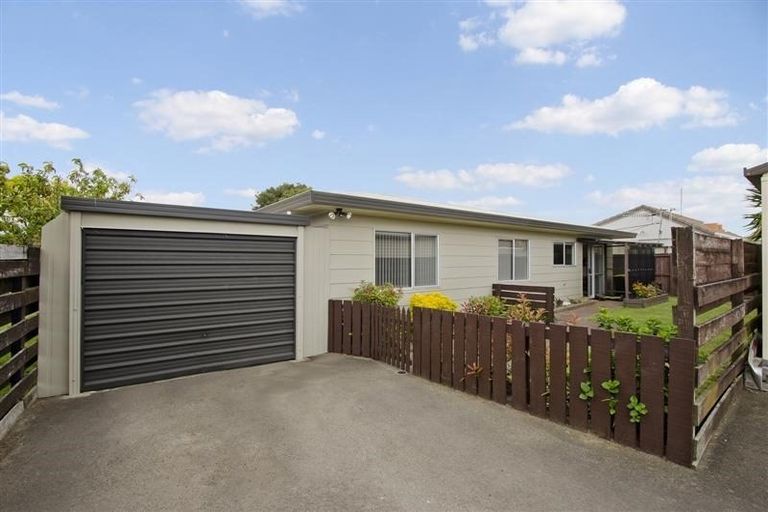 Photo of property in 90b Gloucester Road, Mount Maunganui, 3116