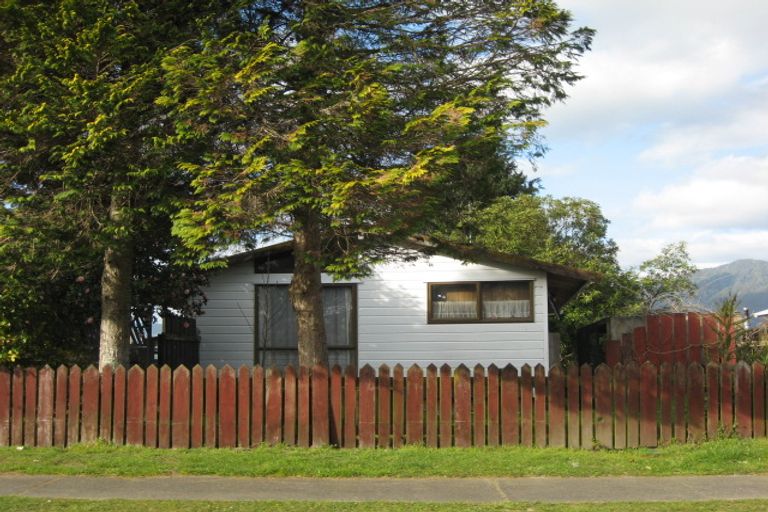 Photo of property in 10 Kahikatea Street, Murupara, 3025