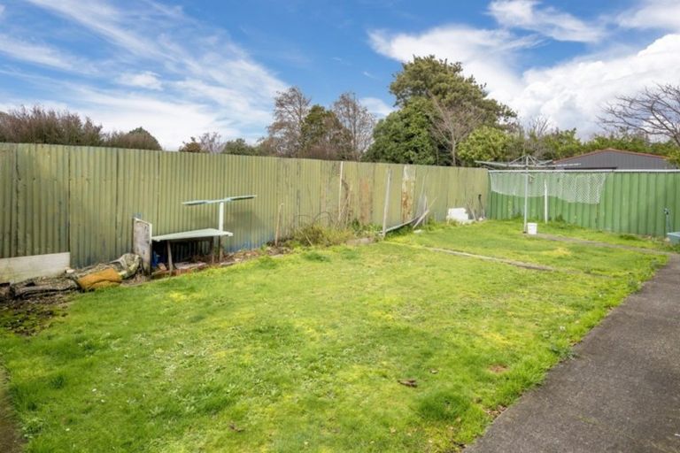 Photo of property in 10 Clyde Street, Levin, 5510