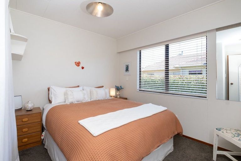 Photo of property in 53 Iona Road, Havelock North, 4130