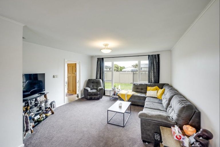 Photo of property in 37 Merton Crescent, Pirimai, Napier, 4112