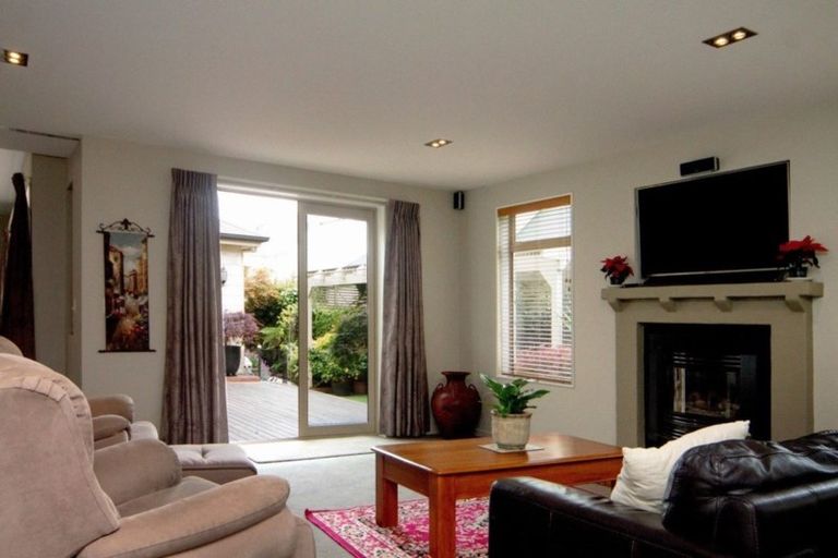 Photo of property in 135 Deans Avenue, Riccarton, Christchurch, 8011