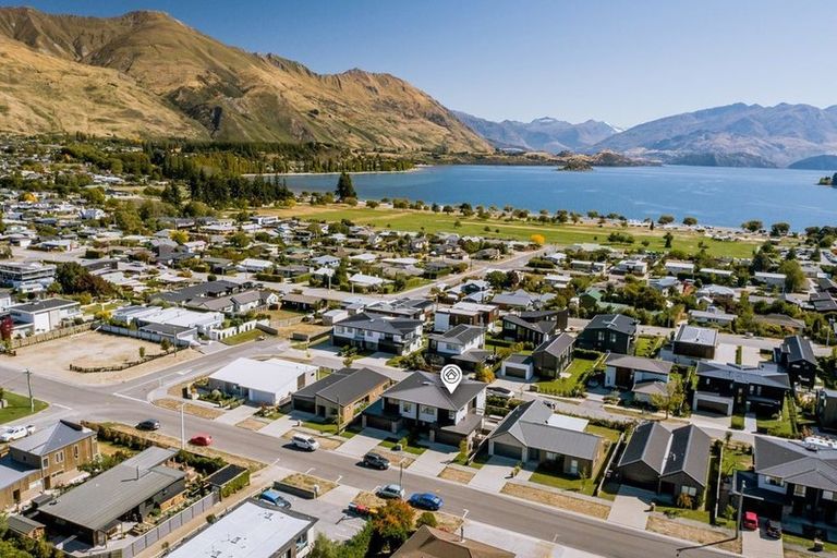 Photo of property in 53 Tenby Street, Wanaka, 9305