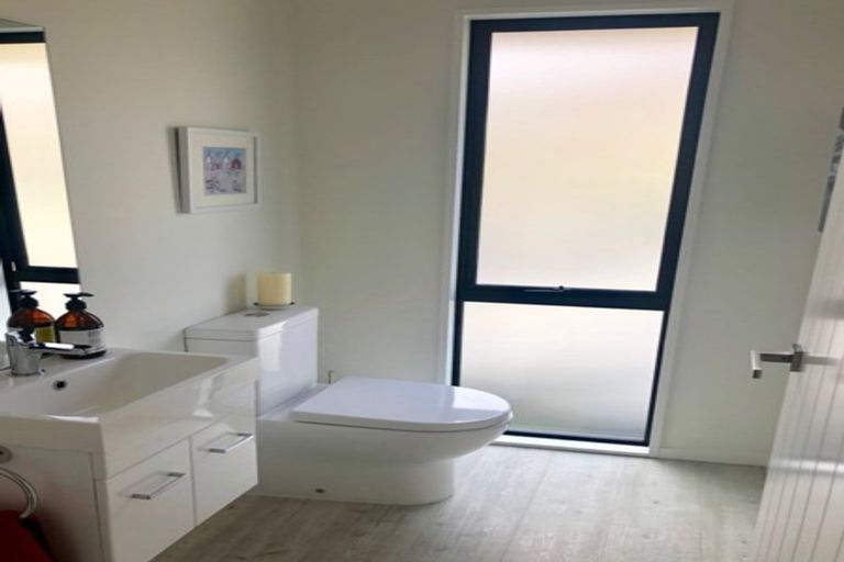 Photo of property in 25 Hackett Road, Jacks Point, Queenstown, 9371