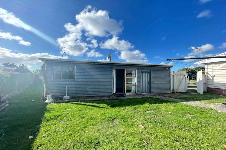 Photo of property in 54 Motatau Road, Papatoetoe, Auckland, 2025