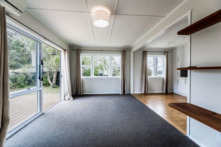 Photo of property in 1/74 Forest Hill Road, Henderson, Auckland, 0612