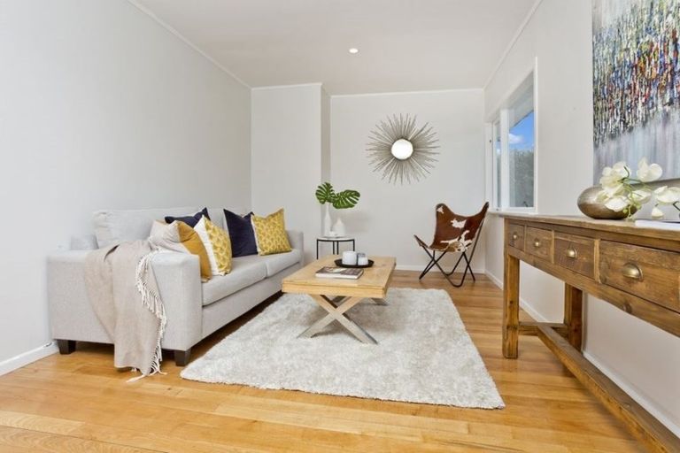 Photo of property in 1/97 Eskdale Road, Birkdale, Auckland, 0626