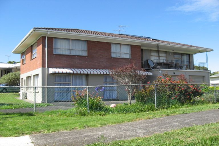 Photo of property in 18a Hastie Avenue, Mangere Bridge, Auckland, 2022