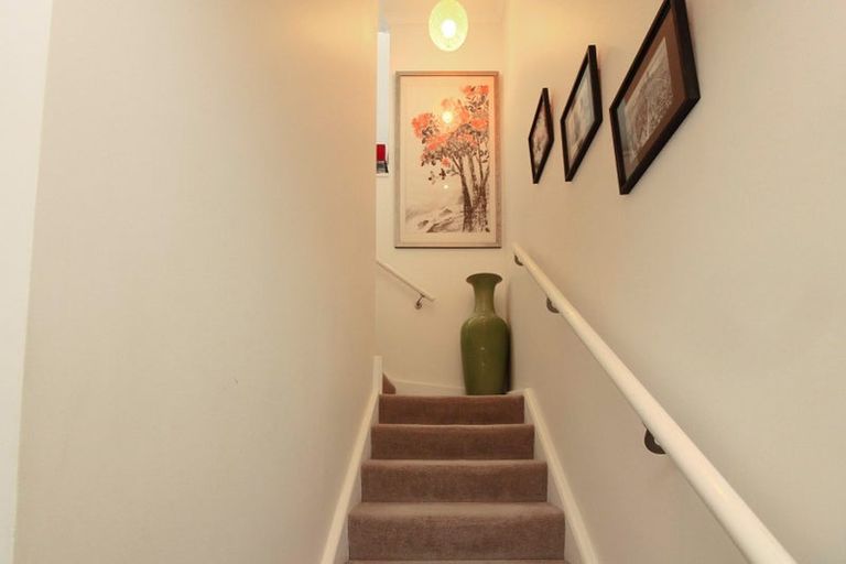 Photo of property in Marrakech Cafe, 14/305 Evans Bay Parade, Hataitai, Wellington, 6021