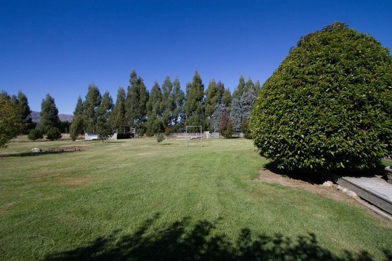 Photo of property in 1044 Lake Hawea-albert, Albert Town, Wanaka, 9382