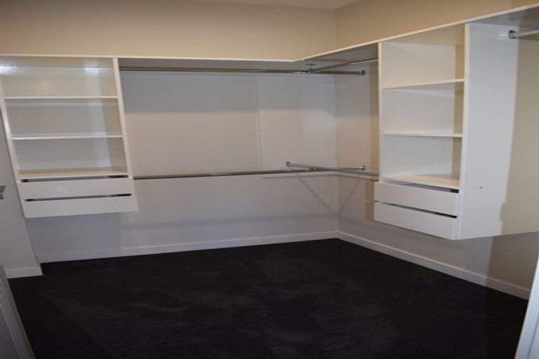 Photo of property in 517 East Coast Road, Murrays Bay, Auckland, 0630