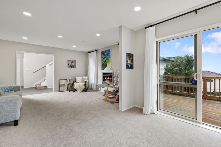 Photo of property in 30c Schnapper Rock Road, Schnapper Rock, Auckland, 0632