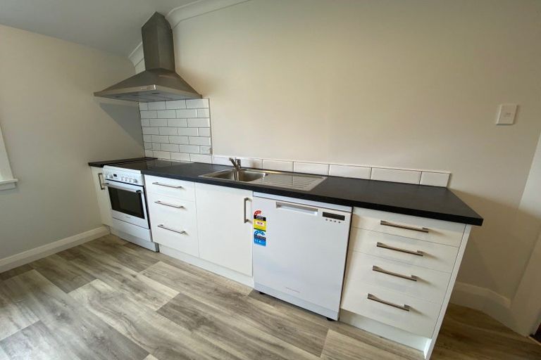 Photo of property in 24 Fitchett Street, Palmerston North, 4410