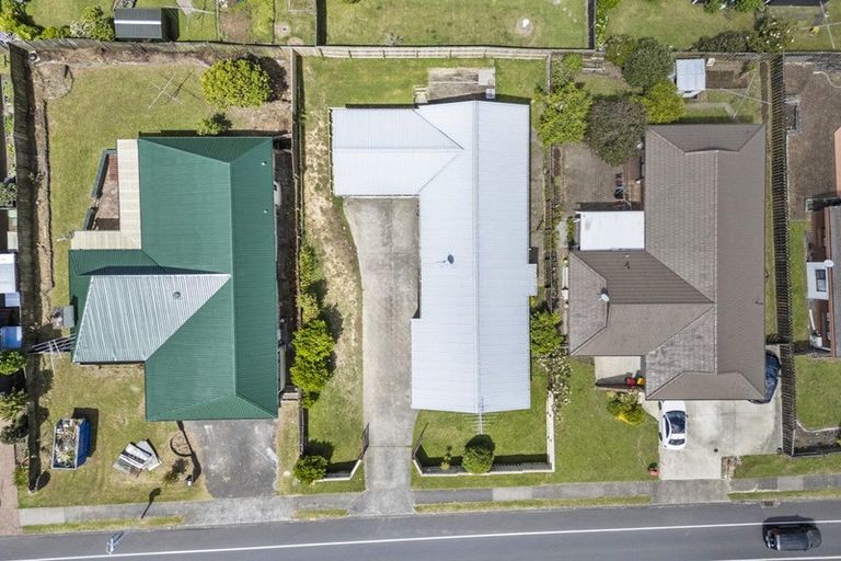 Photo of property in 146 Botany Road, Botany Downs, Auckland, 2010