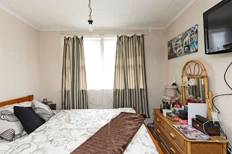 Photo of property in 118 Stortford Street, Saint Leonards, Hastings, 4120