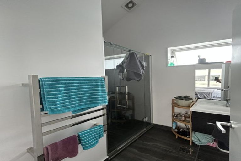 Photo of property in 3/30 Pirie Street, Mount Victoria, Wellington, 6011