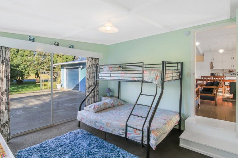 Photo of property in 2 Hennessy Street East, Foxton Beach, Foxton, 4815