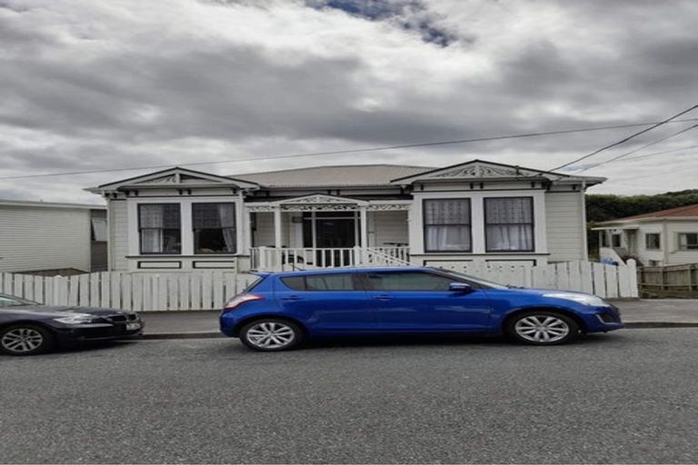 Photo of property in 22 Tamar Street, Island Bay, Wellington, 6023