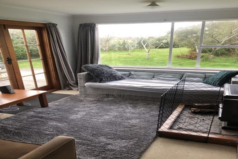 Photo of property in 14 Beach Road, Long Beach, Port Chalmers, 9081