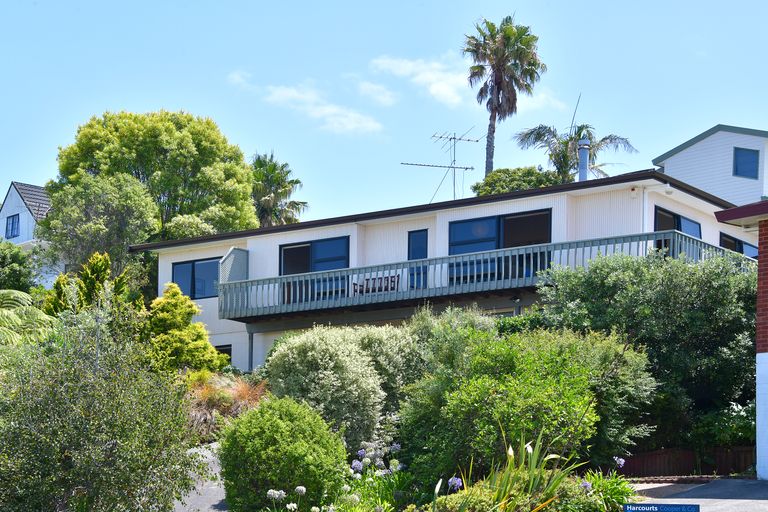 Photo of property in 11b Orewa Heights Crescent, Orewa, 0931